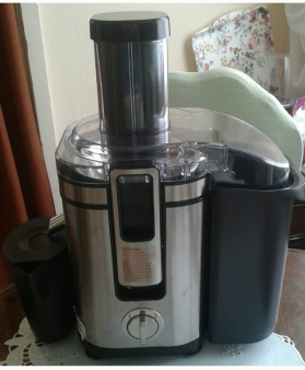 Sokovnik Novo Fruit juicer