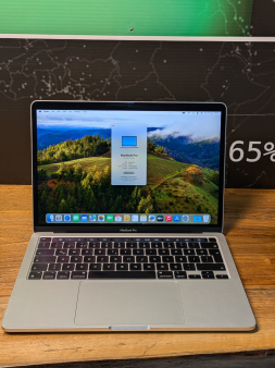 MacBook Pro (M2 chip) 2022