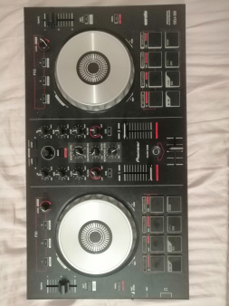 DJ Controller