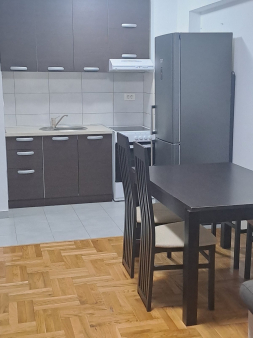 Two-room apartment for rent near the shopping center Big Fashion