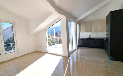 Herceg Novi, Đenovići, dvosoban stan 81m²