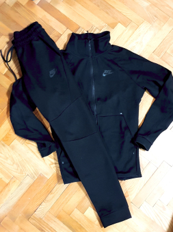 Nike trenerka tech fleece