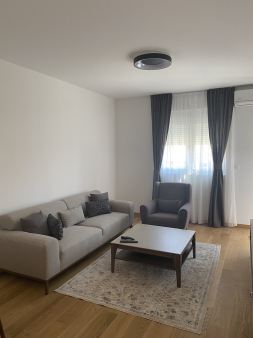 Dvosoban stan, 76m2, New City, Podgorica, Izdavanje