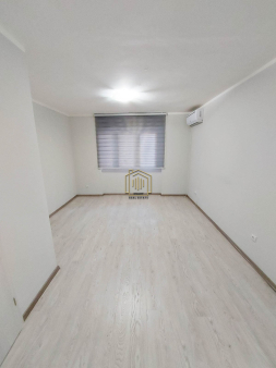 Poslovni prostor 45m2, Preko Morače