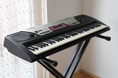 Električna klavijatura Yamaha PSR 172  