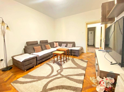 Podgorica, Centar grada, dvosoban stan 75m²