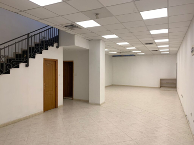 Poslovni prostor, 120m2, Preko Morače,, Podgorica, Izdavanje