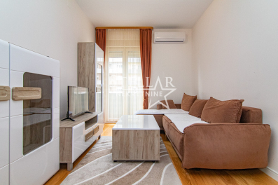 Jednosoban stan 42m2, Central Point - Izdavanje