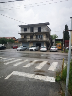 Poslovno-stambeni objekat 400m2, Zagorič