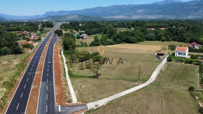 Prodaje se plac 7.600m2, na putu Podgorica–Danilovgrad | ID: ML 305