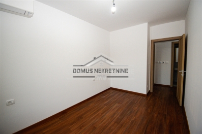 Dvosoban nenamješten stan 84m2 + garaža, Master kvart - Podgorica