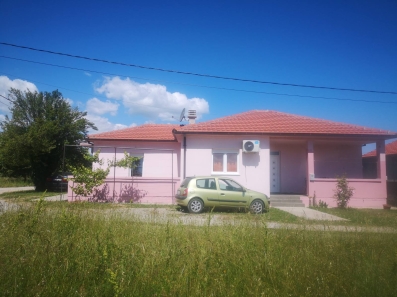 Dvosobna kuća 120m2, Novo Selo - Plana i plac 630m2