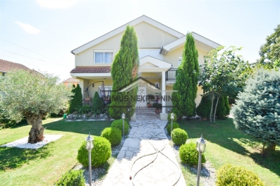 Porodična kuća 250m2, Donja Gorica – Podgorica
