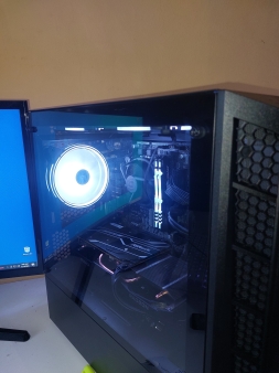 GAMING PC RACUNAR POTPUNO NOV