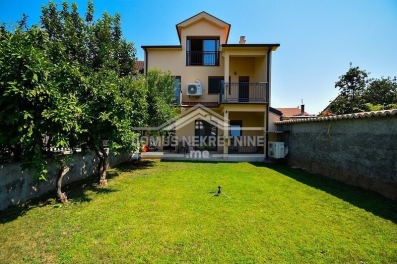 Porodična kuća 280m2, Stara Varoš - Podgorica