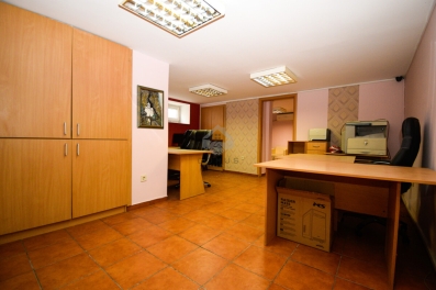 Opremljen poslovni prostor 40m2, Centar - Podgorica