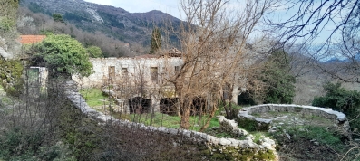Seosko domacinstvo, Dobrsko selo, Cetinje, Prodaja