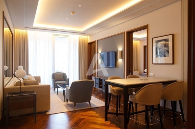 Luksuzan jednosoban stan 76m2 u hotelu Regent , Porto montenegro (NA DUZI PERIOD)