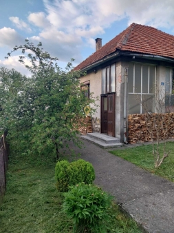 Prodaje se imanje sa dvije kuće, Centar, Kolašin | ID: ML 690