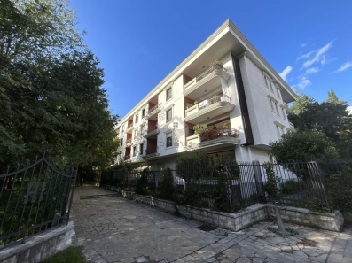 Četvorosoban luksuzan stan 280m2, Preko Morače - Podgorica