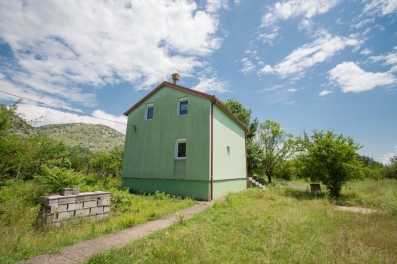 Kuća 3500m2, Zeta, Podgorica, Prodaja