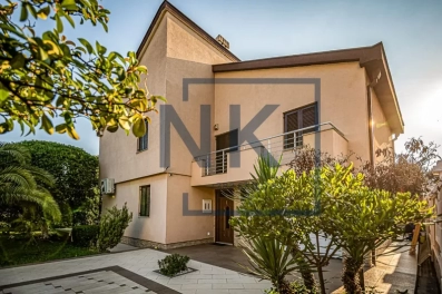 Prodaja | Kuća | 280m² | Podgorica, Ibričevina