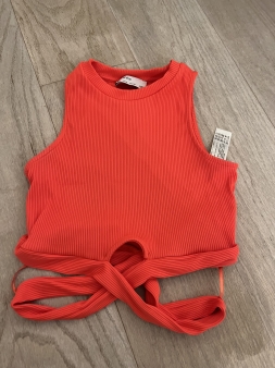 Bershka croptop S novo