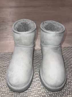 Original Ugg cizme broj 39