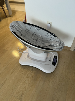 Ljuljaska mamaroo 4.0 grey