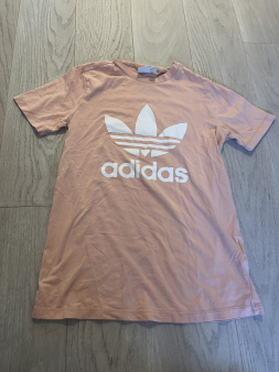 Original Adidas majica S novo