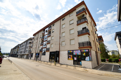 Poslovni prostor 151m2 + parking, Blok IX - Podgorica