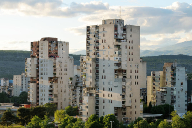 Trazim manji jednosoban stan za duzi najam- Blok 5/ Preko Morace