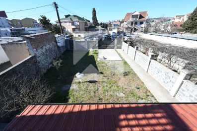 Prodaja, Kuća, Podgorica, Cvijetin Brijeg, 200m2