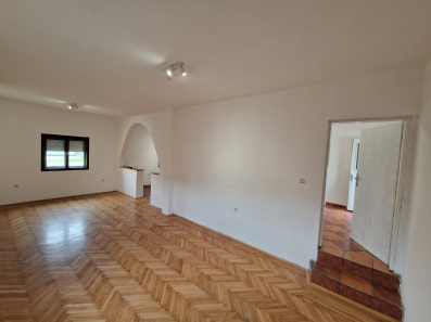 Dvosoban stan, 90m2, Gornja Gorica, Podgorica, Izdavanje