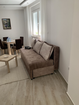 Jednosoban stan 50m2, Kava, Tivat, Izdavanje