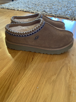 Prodajem Ugg tasman