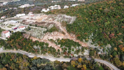 Plac od 1500 m² sa Pogledom na More u Pećuricama, Dobre Vode