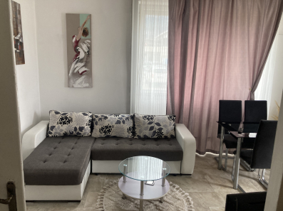 Apartman, 50m2, Stari grad, Budva, Izdavanje