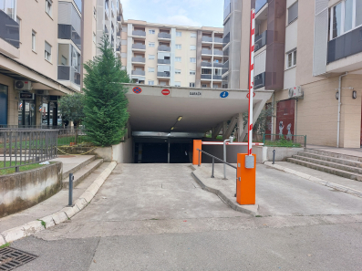 Poslovni prostor-magacin, 90m2, City kvart, Podgorica, Izdavanje