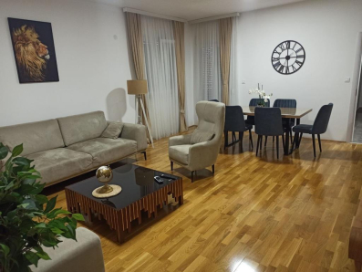 Trosoban stan, 100m2+parking, Dalmatinska, Podgorica, Izdavanje