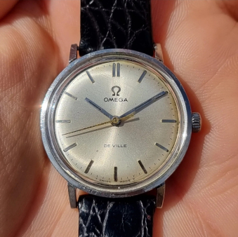 Omega De Ville navijač