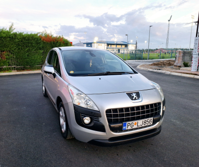 PEUGEOT 3008 1.6hdi - manuelni