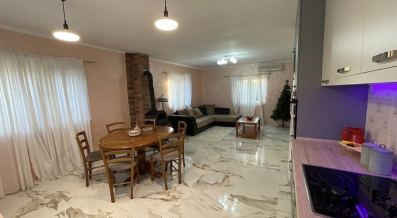 Dvosoban stan, 80m2, Tivat, Izdavanje