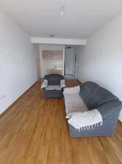 Garsonjera, 32m2, Tuski put, Podgorica, Izdavanje 