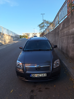 Toyota avensis 2.0 D4D