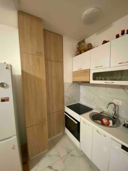 Prodaje se dvosoban stan u Zagoriču, 41m2+balkon, 1. sprat, 82.000, 067416732