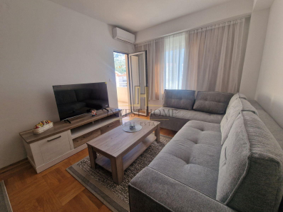 Jednosoban stan, 60m2, Budva, Izdavanje