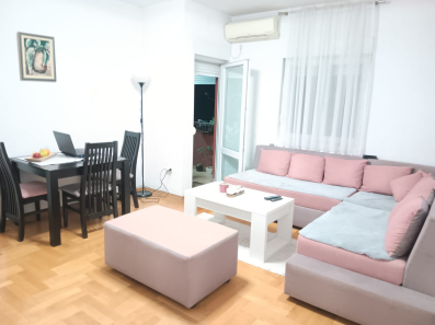 Dvosoban stan 64m2 +parking mjesto, Podgorica, Prodaja 