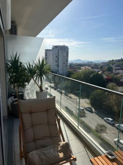 Na prodaju studio apartman sa parking mestom u naselju Kalimanj, Tivat, 25m²