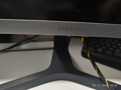 Monitor SAMSUNG CRG5 240HZ GEJMING  